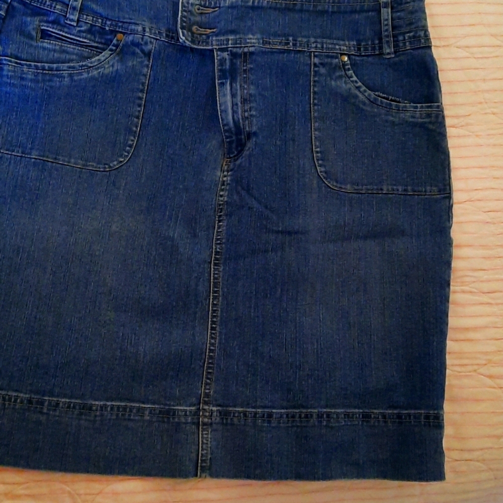 Denim skirt
